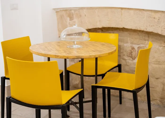 Palazzo Nicolaus Del Borgo Antico Bed and Breakfast