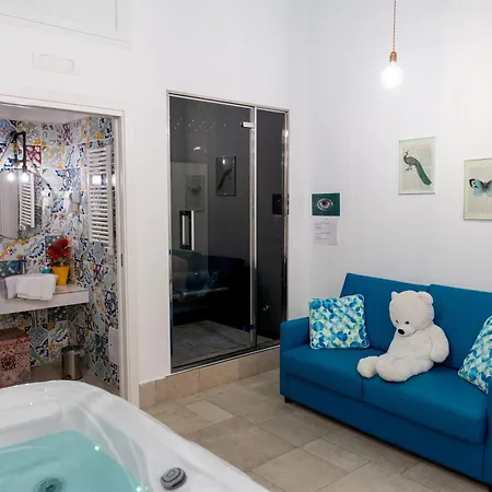 Oda ve Kahvaltı Palazzo Nicolaus Del Borgo Antico 4*