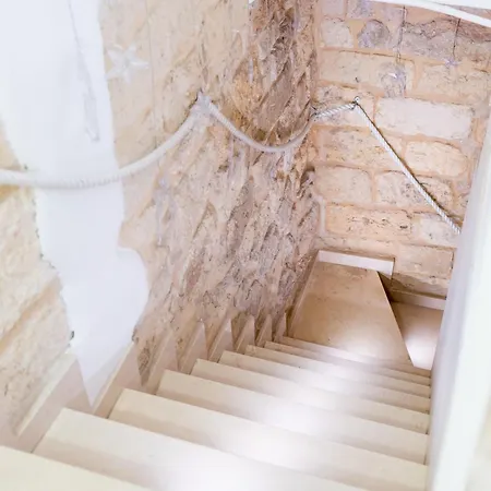 Palazzo Nicolaus Del Borgo Antico Bed & Breakfast *