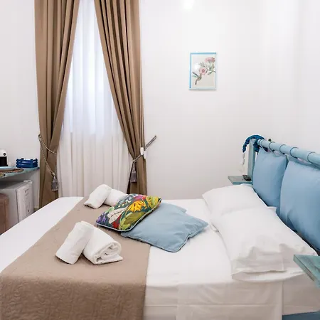 Bed & Breakfast Palazzo Nicolaus Del Borgo Antico 4*