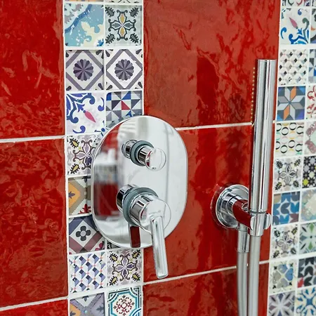 Palazzo Nicolaus Del Borgo Antico 4* Bari