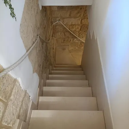 Oda ve Kahvaltı Palazzo Nicolaus Del Borgo Antico 4*