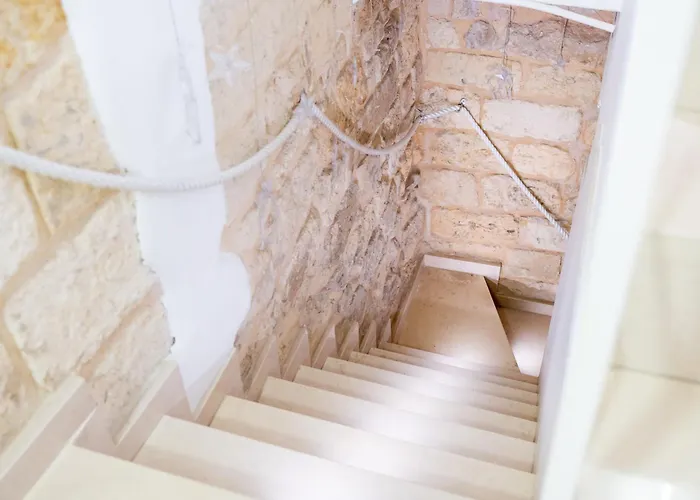 Palazzo Nicolaus Del Borgo Antico Oda ve Kahvaltı 4*