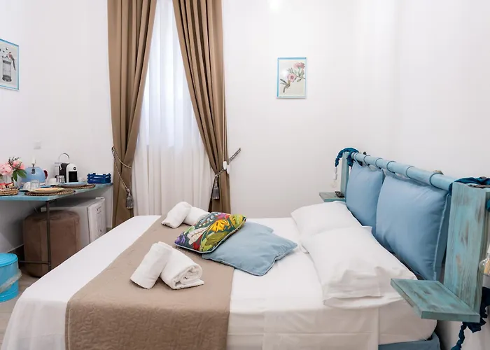 Oda ve Kahvaltı Palazzo Nicolaus Del Borgo Antico 4*